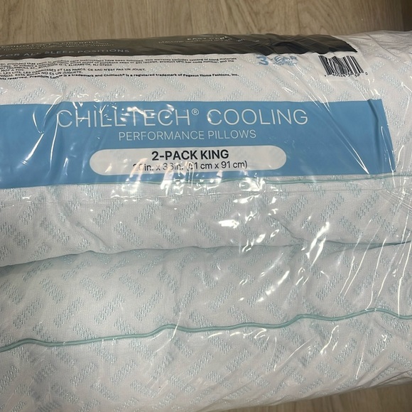 BEAUTYREST Platinum
2pk Chill Tech Cooling Performance Pillows - Picture 5 of 5